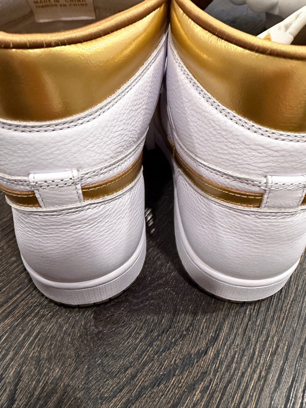 Nike Air Jordan 1 Retro OG Shoes White Metallic Gold size 12.5 - Picture 7 of 10